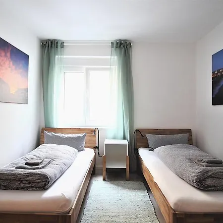 & Lovely - For Up To 6 Persons Apartment
