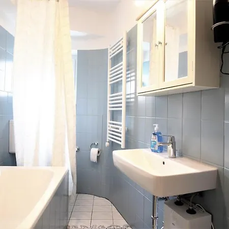 & Lovely - For Up To 6 Persons Würzburg