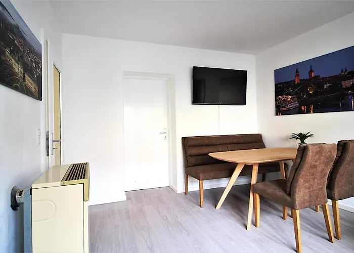 & Lovely - For Up To 6 Persons Apartment Würzburg